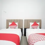 Oyo 443 Hotel Barlian