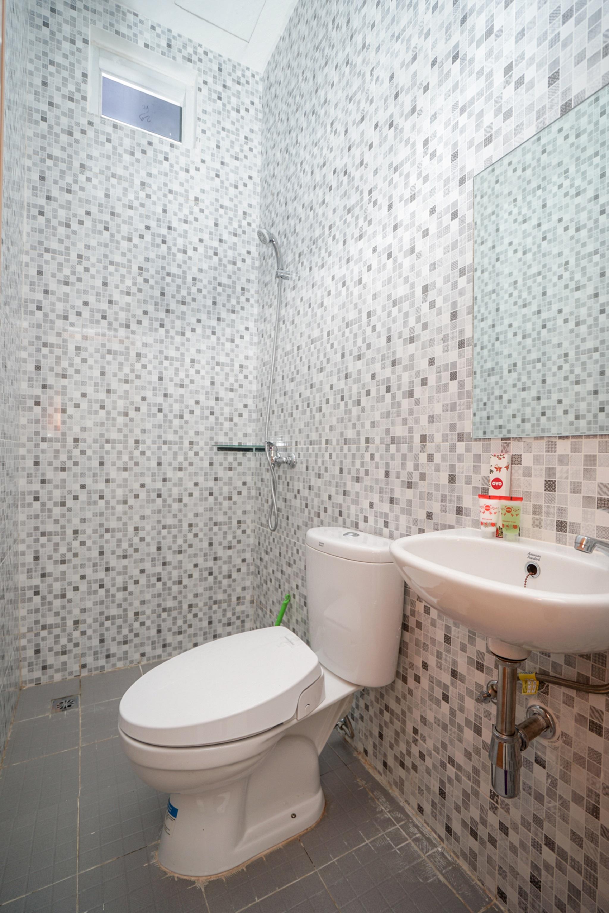 Hotel Oyo 443 Barlian