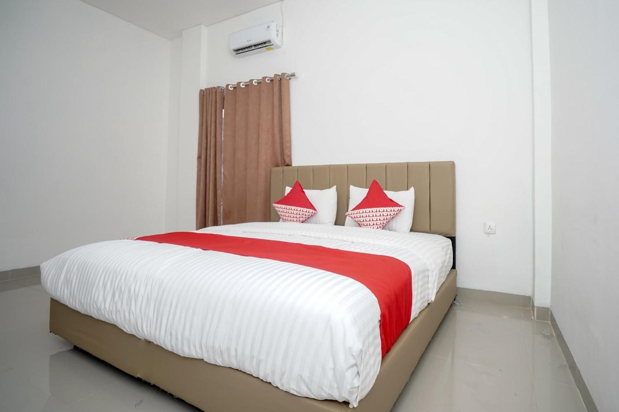 Hotel Oyo 443 Barlian Palembang