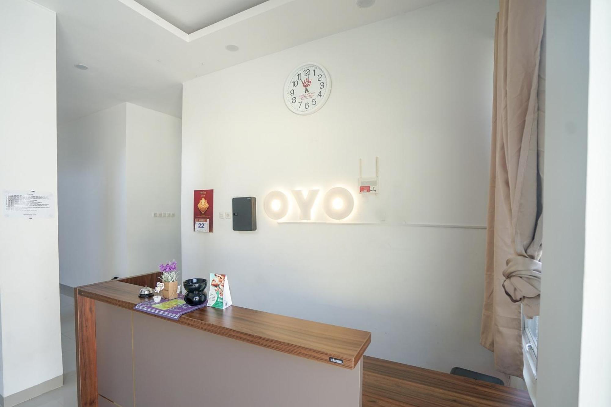 Oyo 443 Barlian Palembang