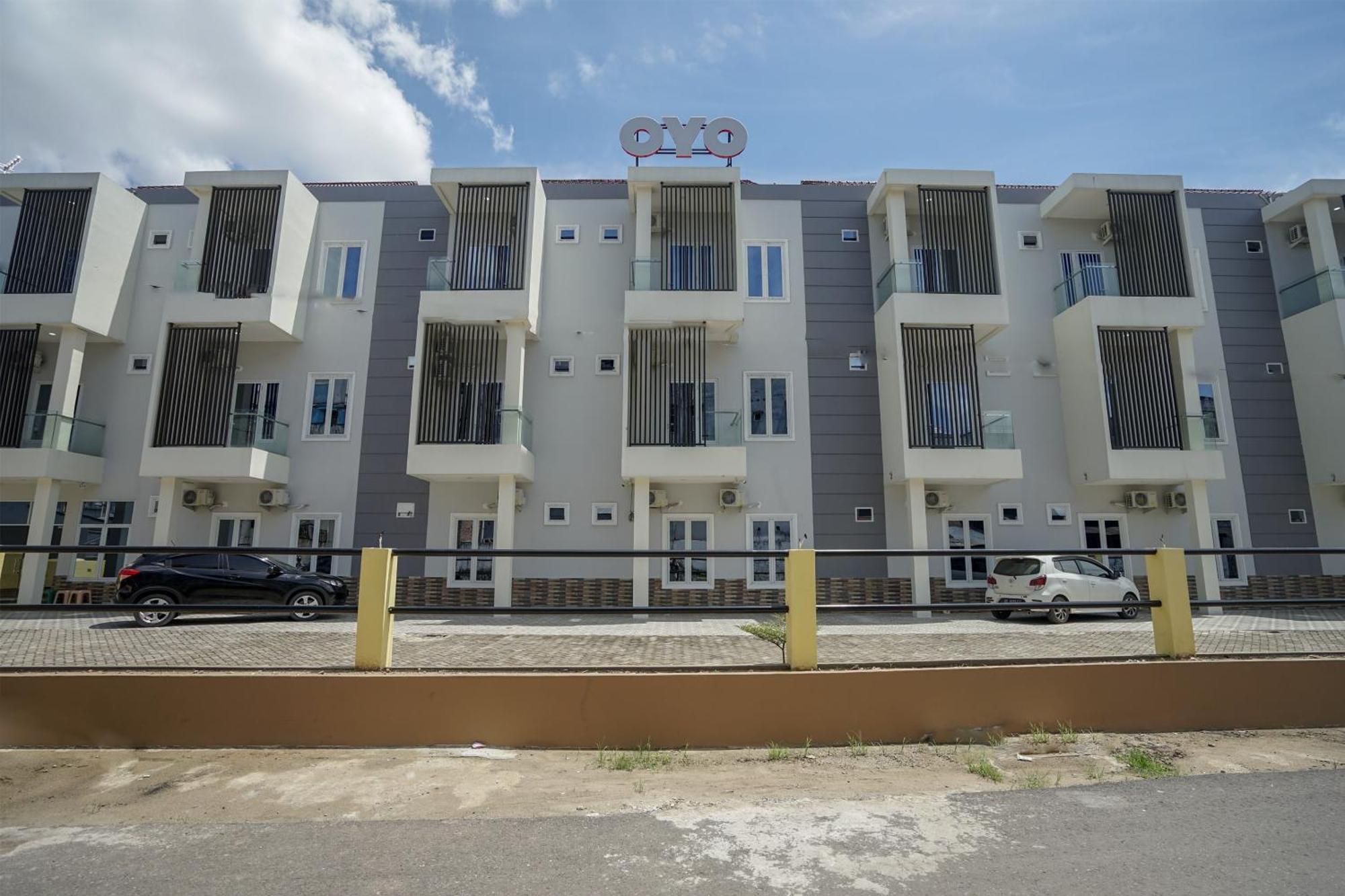 Hotel Oyo 443 Barlian
