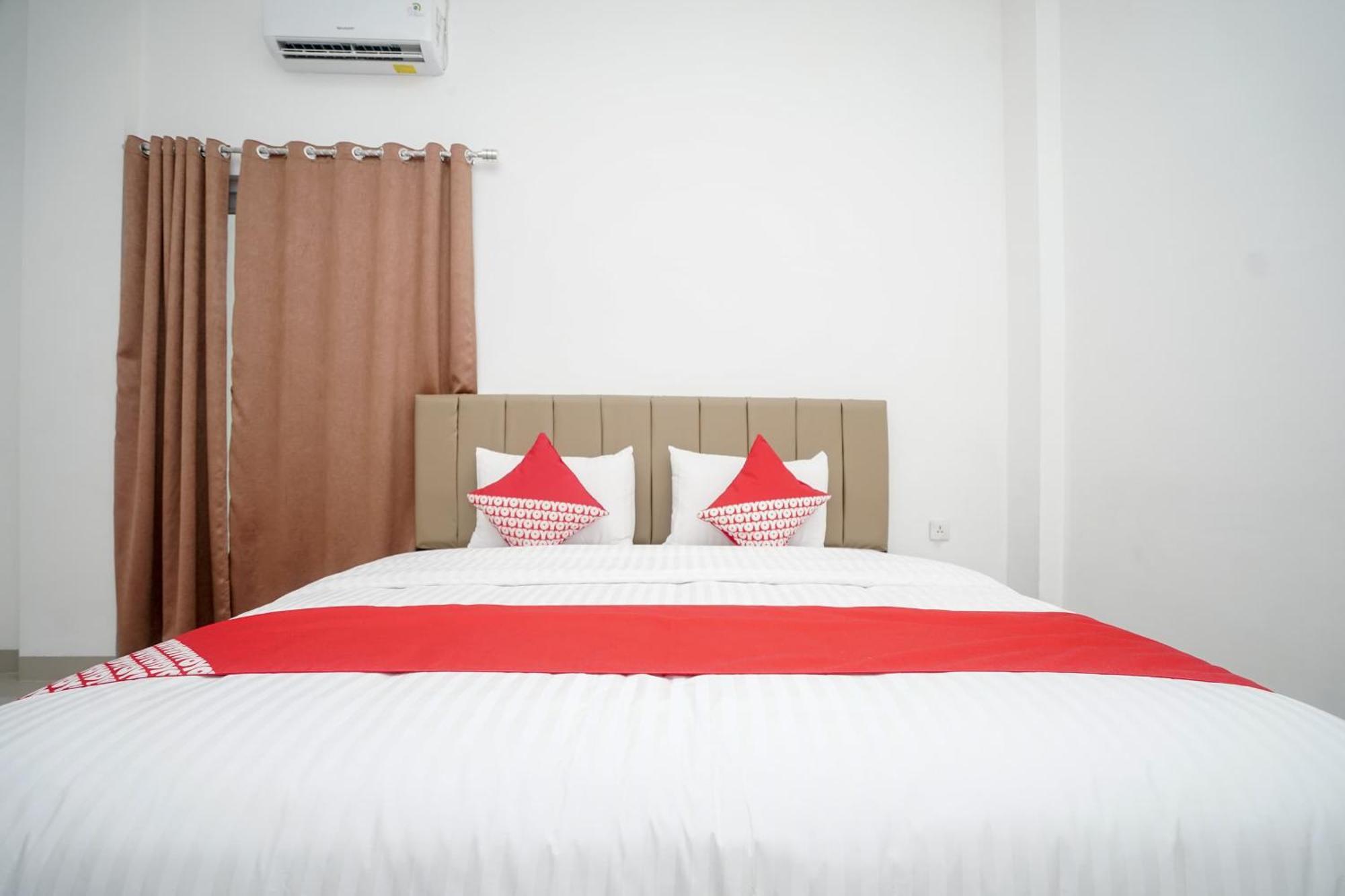 Oyo 443 Barlian Palembang